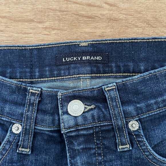 Lucky Brand Women's Size 4 / 27 R Cut Off Distressed Mid-Rise Denim Blue Jeans - Picture 3 of 4